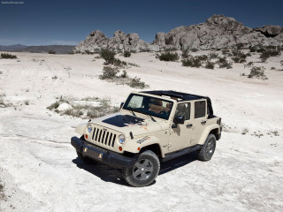 Jeep Wrangler Mojave фото