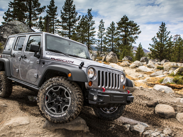 Jeep Wrangler Rubicon фото