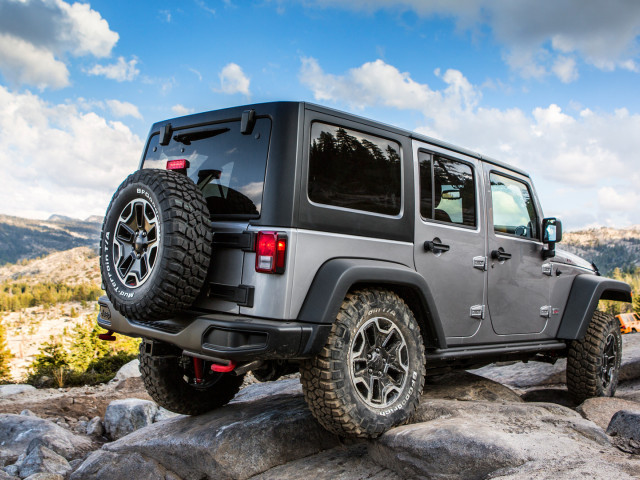 Jeep Wrangler Rubicon фото