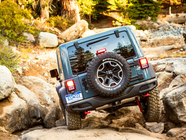 Jeep Wrangler Rubicon фото