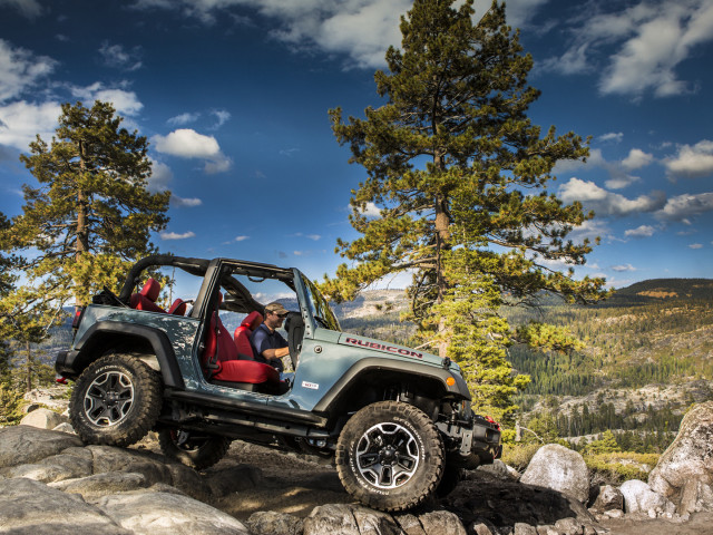 Jeep Wrangler Rubicon фото