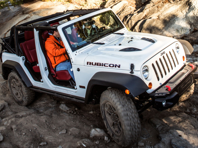 Jeep Wrangler Rubicon фото