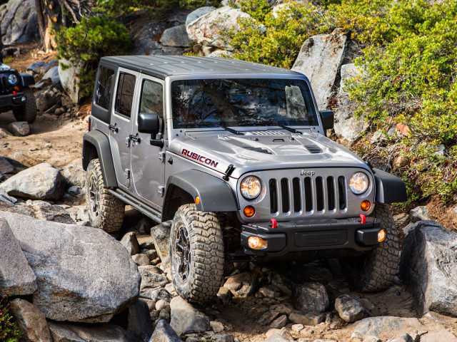 Jeep Wrangler Rubicon фото