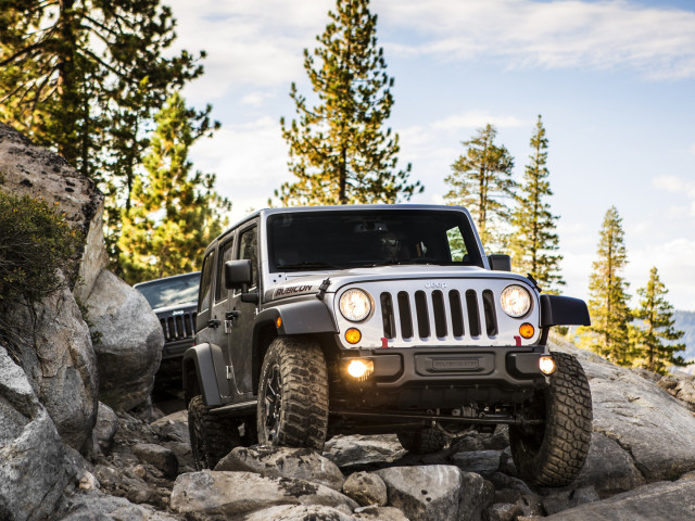 Jeep Wrangler Rubicon фото