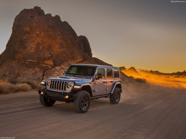 Jeep Wrangler Rubicon фото