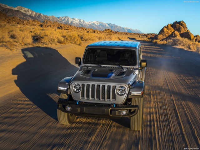 Jeep Wrangler Rubicon фото