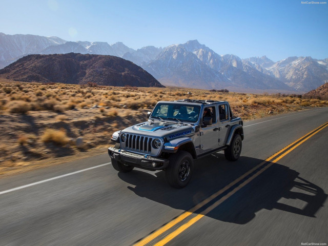 Jeep Wrangler Rubicon фото