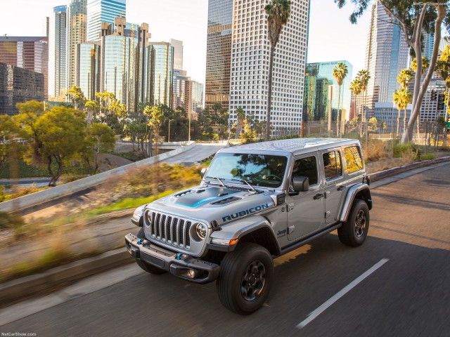 Jeep Wrangler Rubicon фото