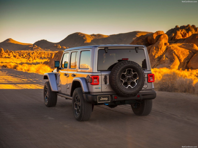 Jeep Wrangler Rubicon фото