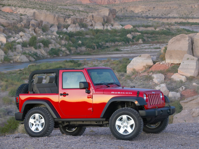 Jeep Wrangler Rubicon фото