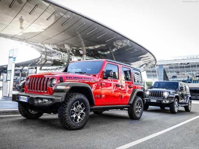 Jeep Wrangler Unlimited фото