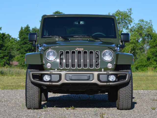 Jeep Wrangler фото