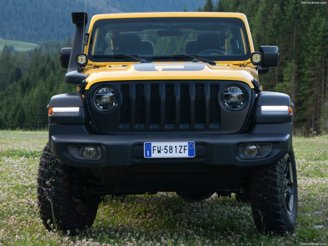 Jeep Wrangler фото