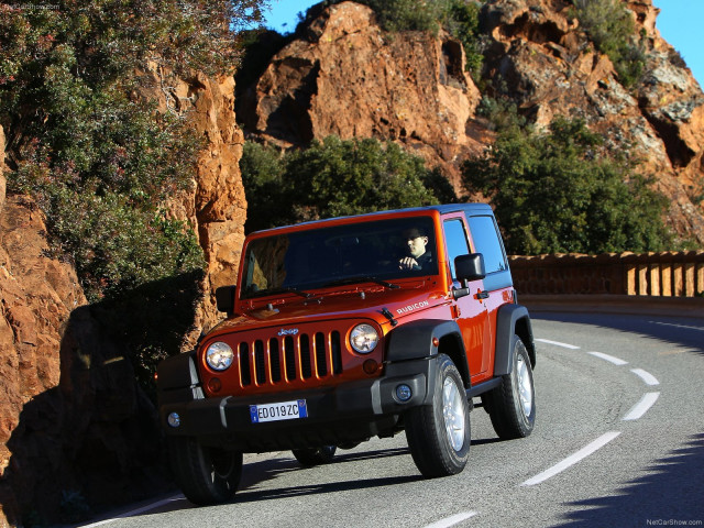 Jeep Wrangler фото