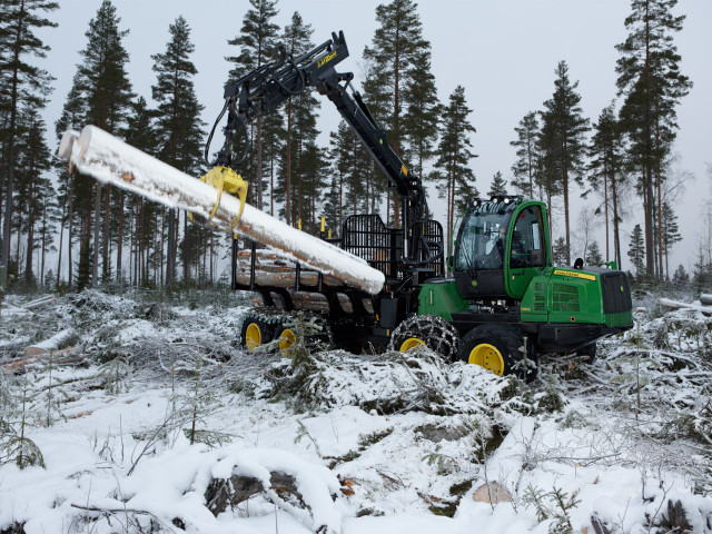 John Deere Forwarder 1110E фото