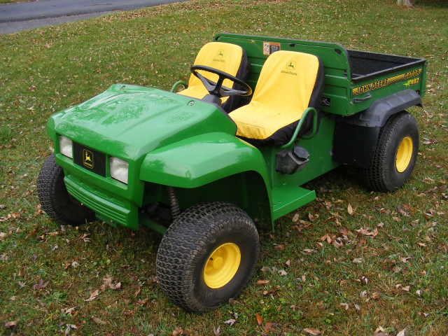 John Deere Gator фото