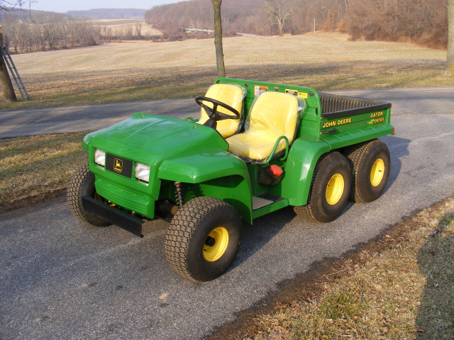 John Deere Gator фото