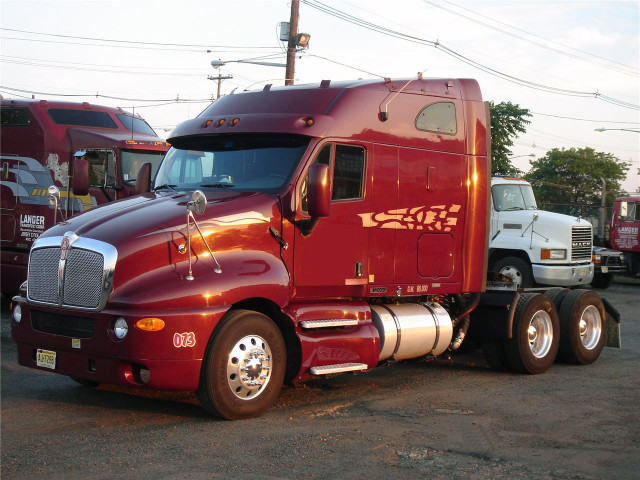 Kenworth T2000 фото