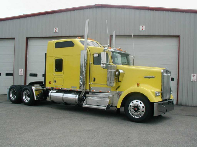 Kenworth W900 фото