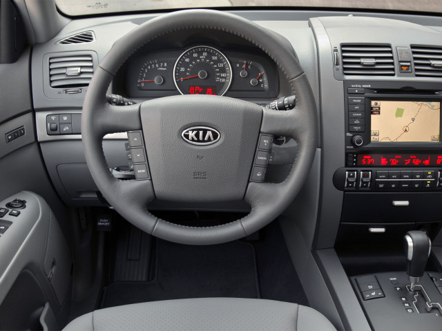 Kia Borrego фото