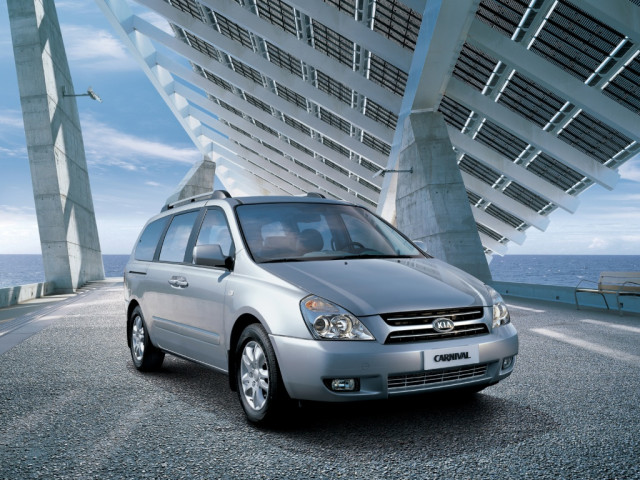 Kia Carnival фото