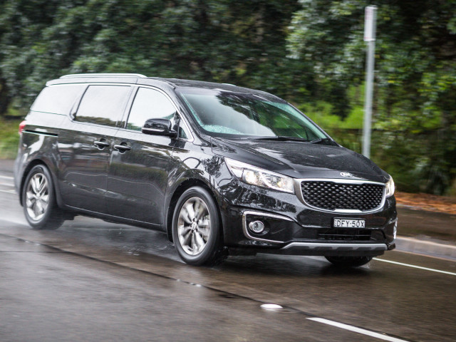 Kia Carnival фото