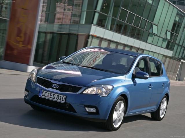 Kia Ceed фото