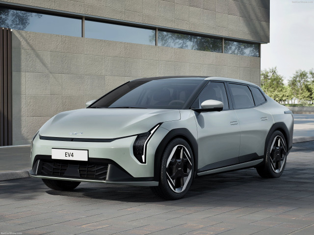 Kia EV4 фото
