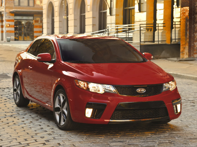 Kia Forte Koup фото