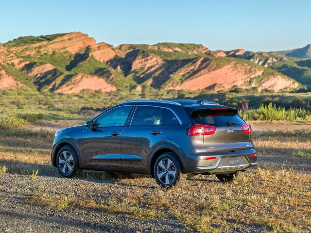 Kia Niro фото