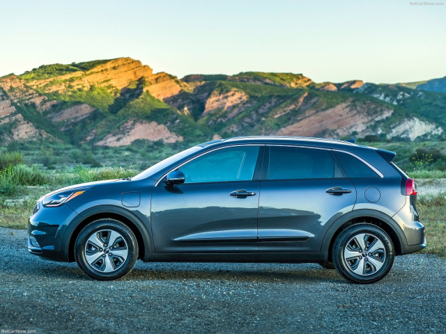 Kia Niro фото