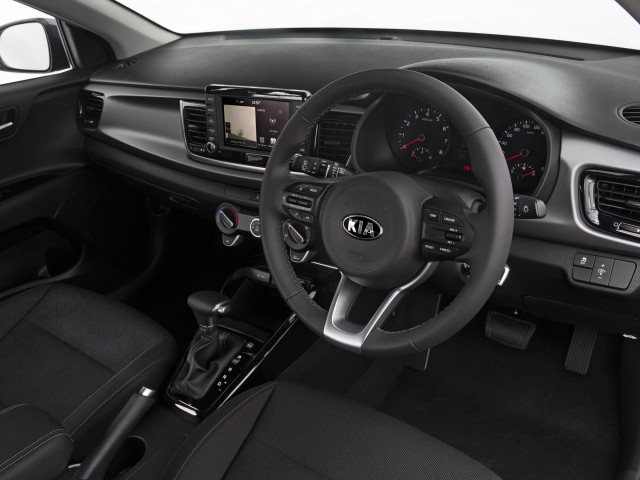 Kia Rio Hatchback фото