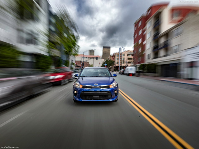 Kia Rio Sedan фото