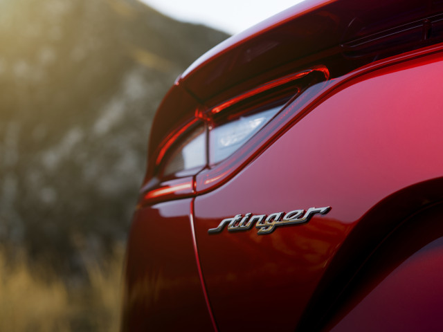 Kia Stinger GT фото