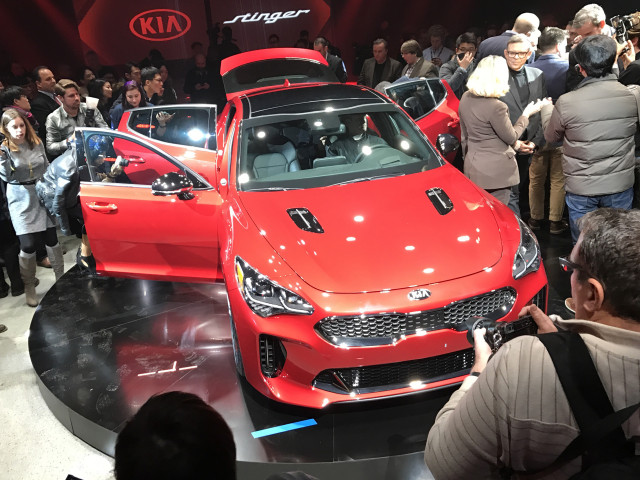 Kia Stinger GT фото