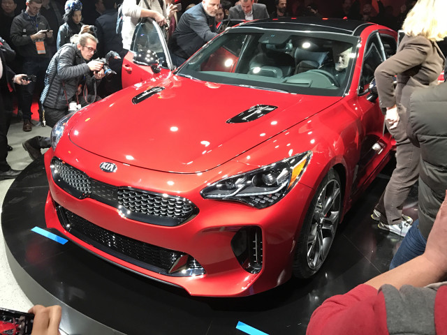 Kia Stinger GT фото