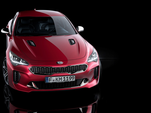 Kia Stinger GT фото