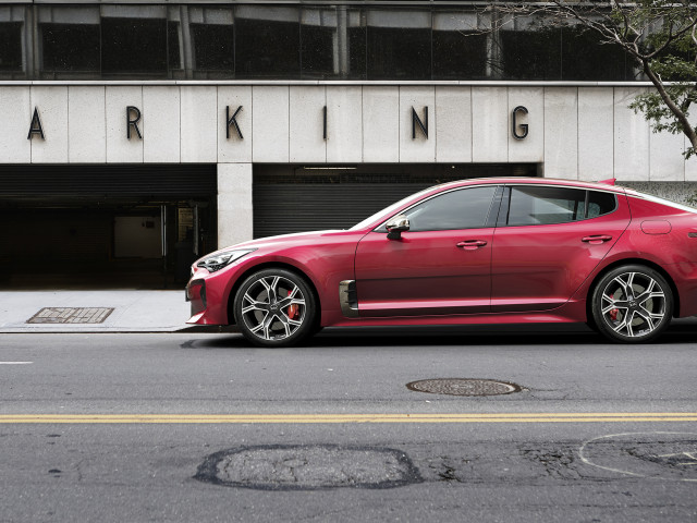 Kia Stinger GT фото