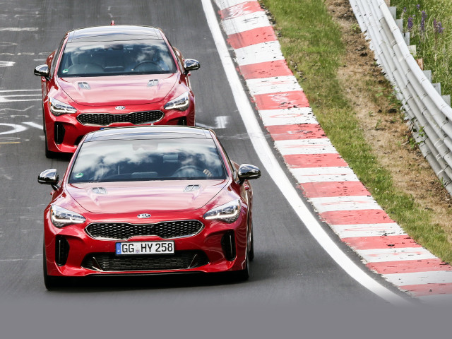 Kia Stinger фото