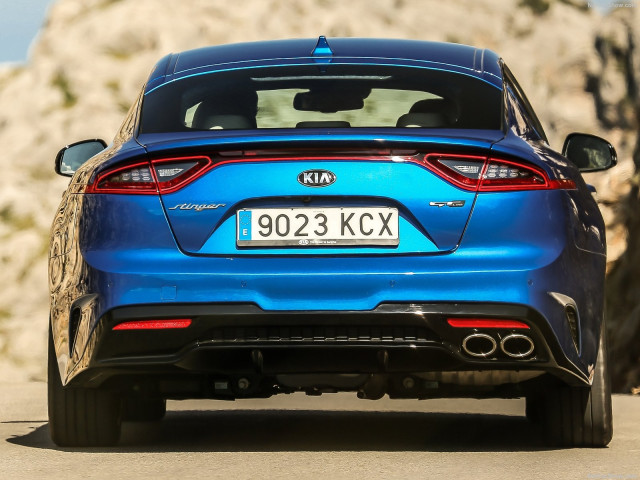 Kia Stinger фото