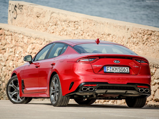 Kia Stinger фото