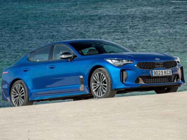 Kia Stinger фото