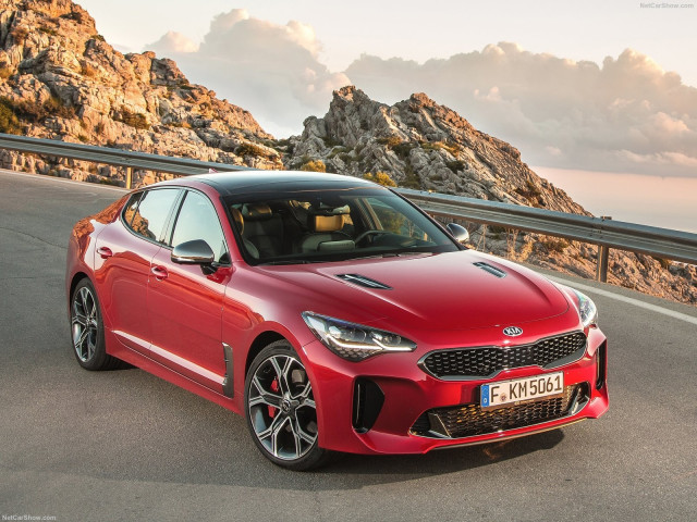 Kia Stinger фото