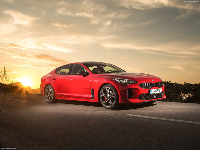 Kia Stinger фото