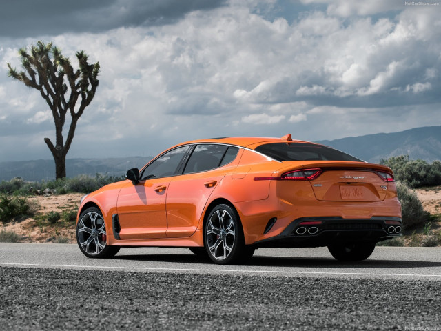 Kia Stinger фото