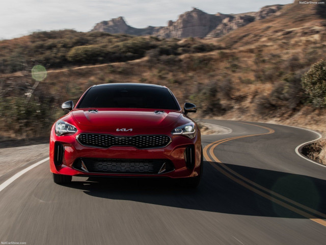 Kia Stinger фото