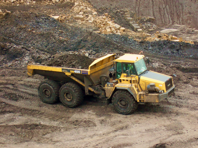 Komatsu HM400 фото