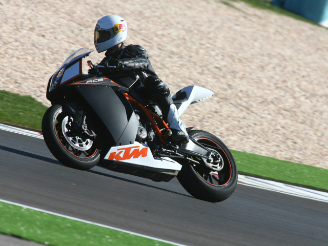 KTM 1190 RC8 R фото