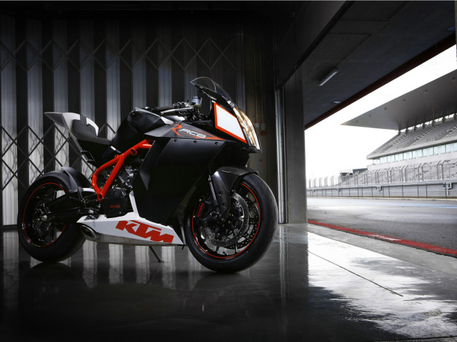 KTM 1190 RC8 R фото