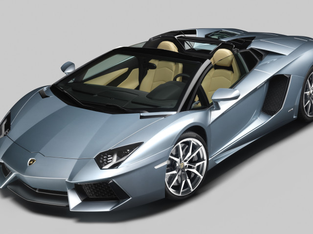 Lamborghini Aventador LP 700-4 Roadster фото